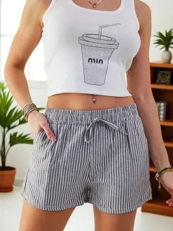Clearance Krótkie spodenki damskie z gumką i troczkami w pasie we wzór w paski Szorty|Krótkie Spodenki