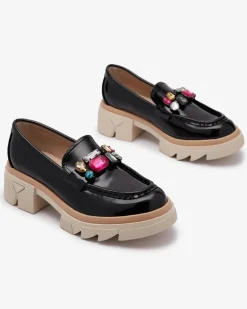 Online Lakierowane czarne mokasyny z kolorowymi kamyczkami Sarix Mokasyny Na Płaskiej Podeszwie|Półbuty