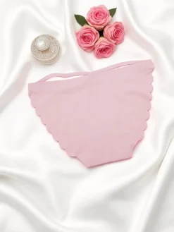 Sale Laserowo cięte Majtki damskie typu figi z ozdobnymi paseczkami Edge Chic Figi