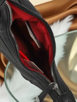 New Mała damska torebka z eko skóry z ozdobnym paseczkiem Lacquea Damskie Małe Torebki