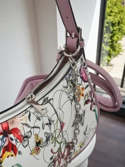 Mała damska torebka z eko skóry w kwiaty Lily Bloom Damskie Małe Torebki