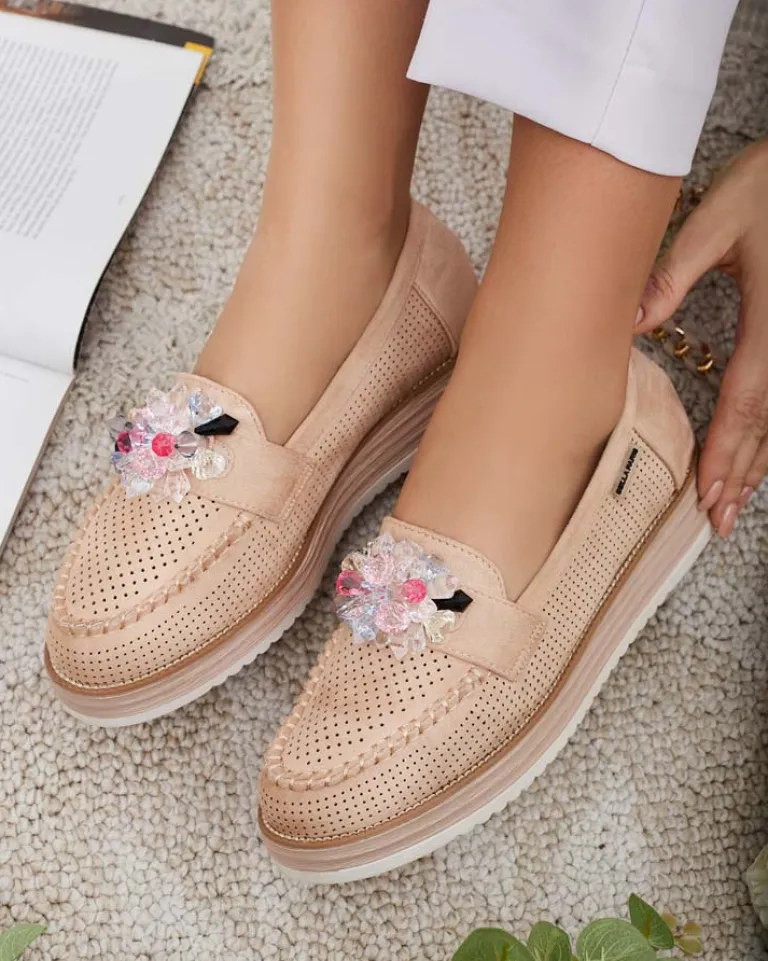 Mokasyny z kolorowymi kamyczkami Restea Półbuty|Mokasyny Na Płaskiej Podeszwie