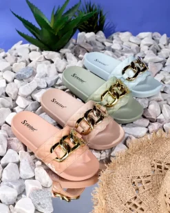 Best Niebieskie damskie pikowane klapki ze złotym łańcuszkiem Eteris Klapki Płaskie