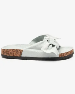 Outlet Niebieskie damskie eko-zamszowe klapki z kokardką Ewerka Klapki Płaskie