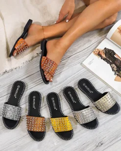 Clearance Pomarańczowe damskie klapki z ćwiekami i dżetami Maurella Klapki Płaskie