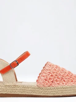 Clearance Pomarańczowe damskie espadryle z ażurową cholewką Triumf Espadryle Płaskie