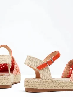 Clearance Pomarańczowe damskie espadryle z ażurową cholewką Triumf Espadryle Płaskie