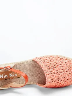 Clearance Pomarańczowe damskie espadryle z ażurową cholewką Triumf Espadryle Płaskie