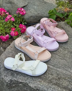 Online Różowe damskie płaskie sandały Hereris Sandały Płaskie