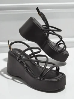 Outlet Sandałki damskie na koturnie Skyline Straps Sandały Na Koturnie