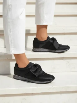 Sneakersy damskie z kokardą Socca Damskie Sneakersy