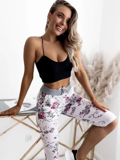 Outlet Spodenki damskie biało- różowe o długości 3/4 Spodenki 3/4|Krótkie Spodenki