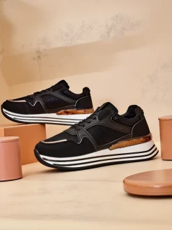 Sale Sportowe sneakersy damskie na platformie Erixo Damskie Sneakersy