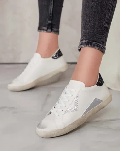 Sportowe sneakersy damskie z ozdobami Ginn Damskie Sneakersy