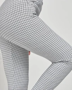 Szaro- czarne ocieplane damskie tregginsy w kratkę Legginsy / Tregginsy