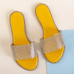 Outlet Żółte damskie klapki z cyrkoniami Verina Klapki Płaskie