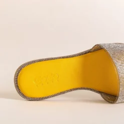 Outlet Żółte damskie klapki z cyrkoniami Verina Klapki Płaskie