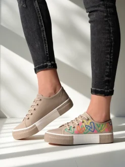 Trampki damskie z printem Sercess Trampki