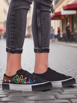 New Trampki damskie z printem Sercess Trampki