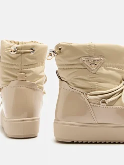 Outlet Wsuwane botki a'la śniegowce damskie w kolorze jasnom Vevnose Śniegowce|Botki Z Delikatnym Ociepleniem