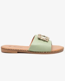 Hot Zielone damskie eleganckie klapki ze złotą ozdobą Meriso Klapki Płaskie