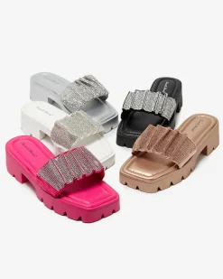 Sale Złote klapki damskie z cyrkoniami Emkoy Klapki Na Obcasie