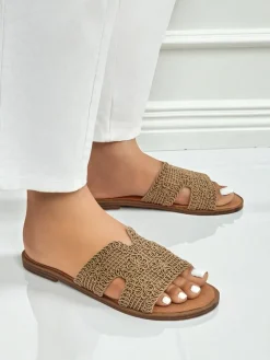 Outlet Rpyalfashion Klapki damskie z ozdobnym paseczkiem Braida Klapki Płaskie