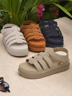 Online Sandały damskie Heraclea na platformie czarne z ekoskóry Sandały Płaskie