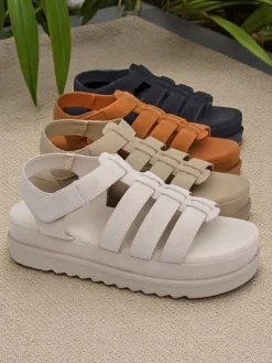 Online Sandały damskie Heraclea na platformie czarne z ekoskóry Sandały Płaskie