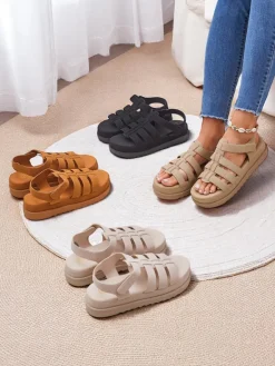 Online Sandały damskie Heraclea na platformie czarne z ekoskóry Sandały Płaskie