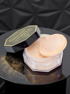 Best Sypki puder do twarzy z efektem naturalnego wykończenia Satin Twarz