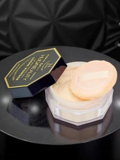 Best Sypki puder do twarzy z efektem naturalnego wykończenia Ivory Twarz