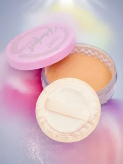 Sypki puder do twarzy z efektem naturalnego wykończenia Caramel Twarz