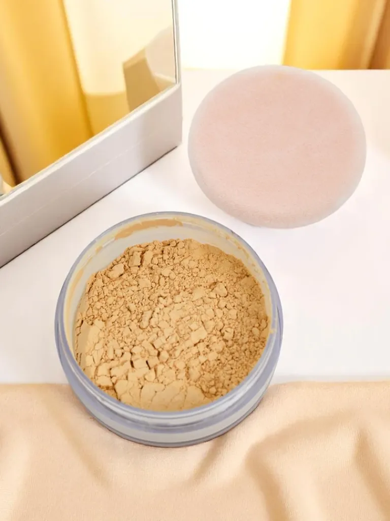 Sypki puder do twarzy z SPF 50 Golden Glow Twarz