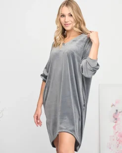 New Szara długa tunika damska z naszywką - Odzież Sukienki Krótkie|Swetry