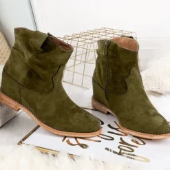New Zielone kowbojki na krytym koturnie Astrit - Obuwie Botki Z Delikatnym Ociepleniem|Kowbojki